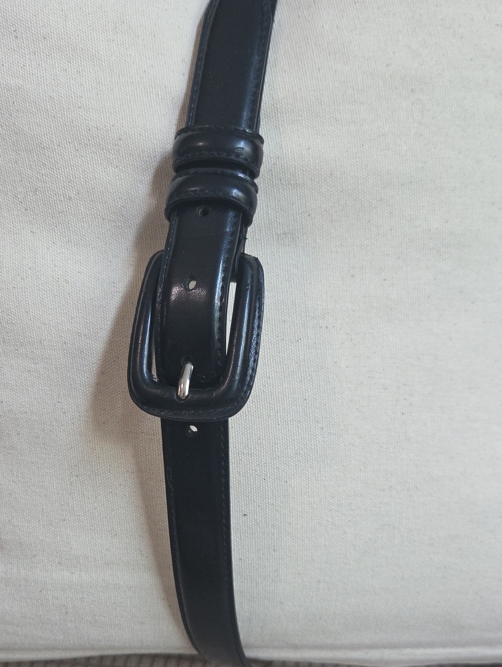 NWOT Men's or Women's Classic Black Leather Belt with Covered Buckle